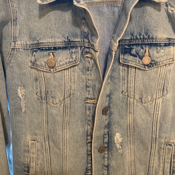 Distressed denim jacket - Picture 3 of 3